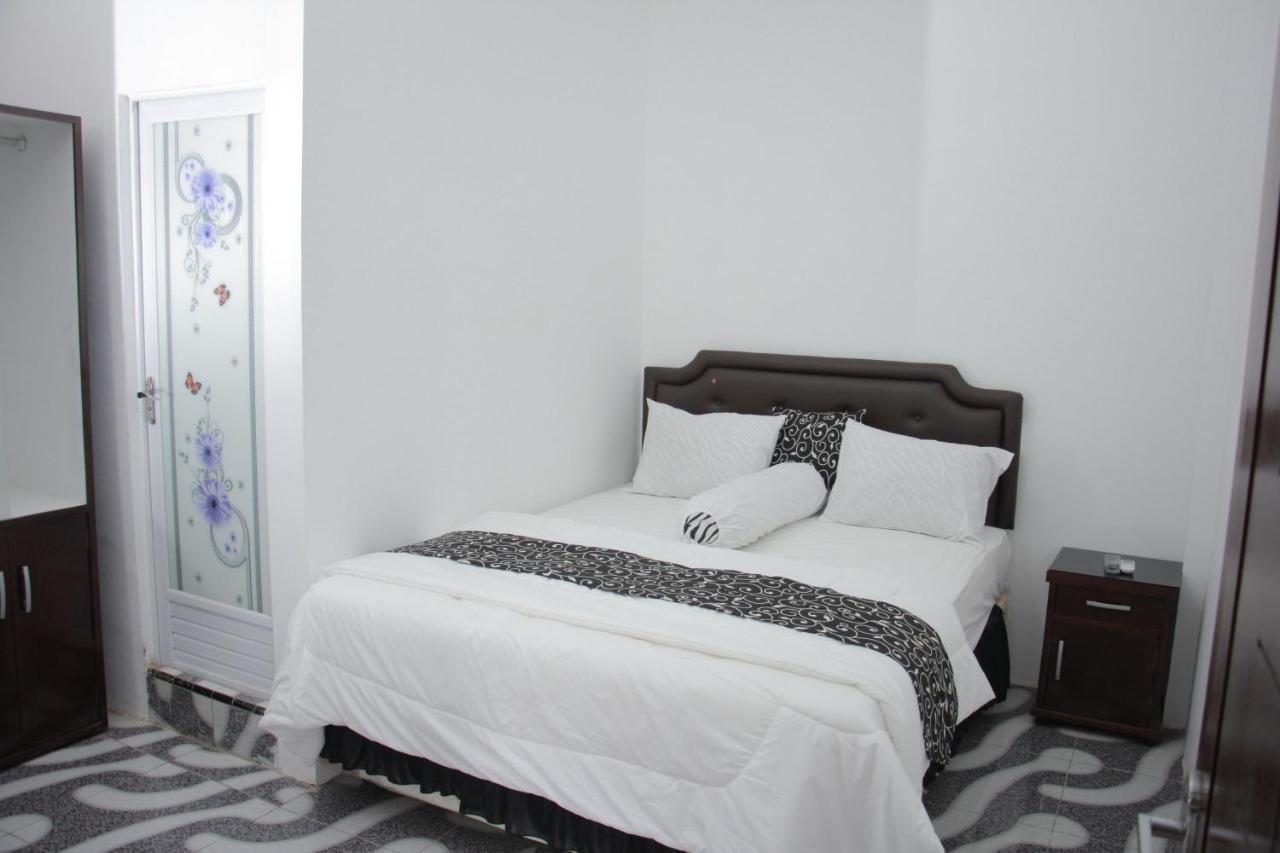 Samar Wulu Guest House Syariah Mitra Reddoorz Near Ketapang Ketapang  Экстерьер фото