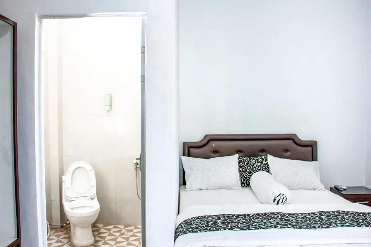 Samar Wulu Guest House Syariah Mitra Reddoorz Near Ketapang Ketapang  Экстерьер фото