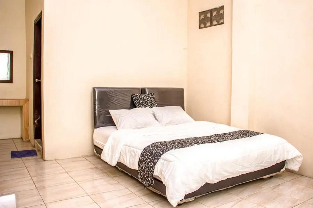 Samar Wulu Guest House Syariah Mitra Reddoorz Near Ketapang Ketapang  Экстерьер фото
